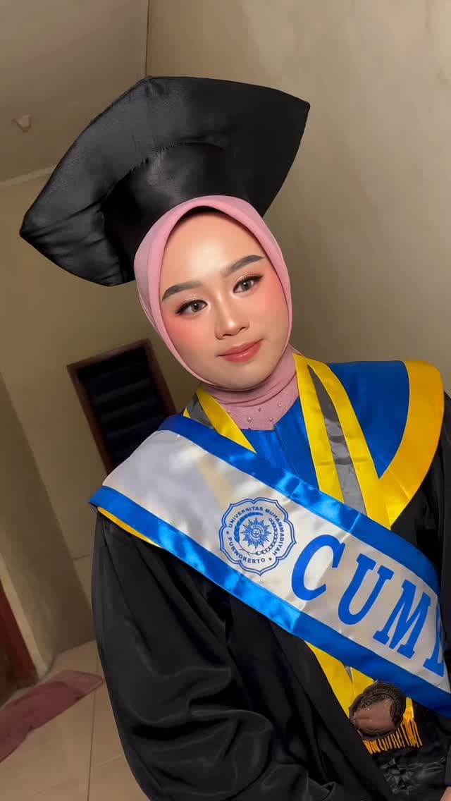 Wedding makeup — detail pengantin