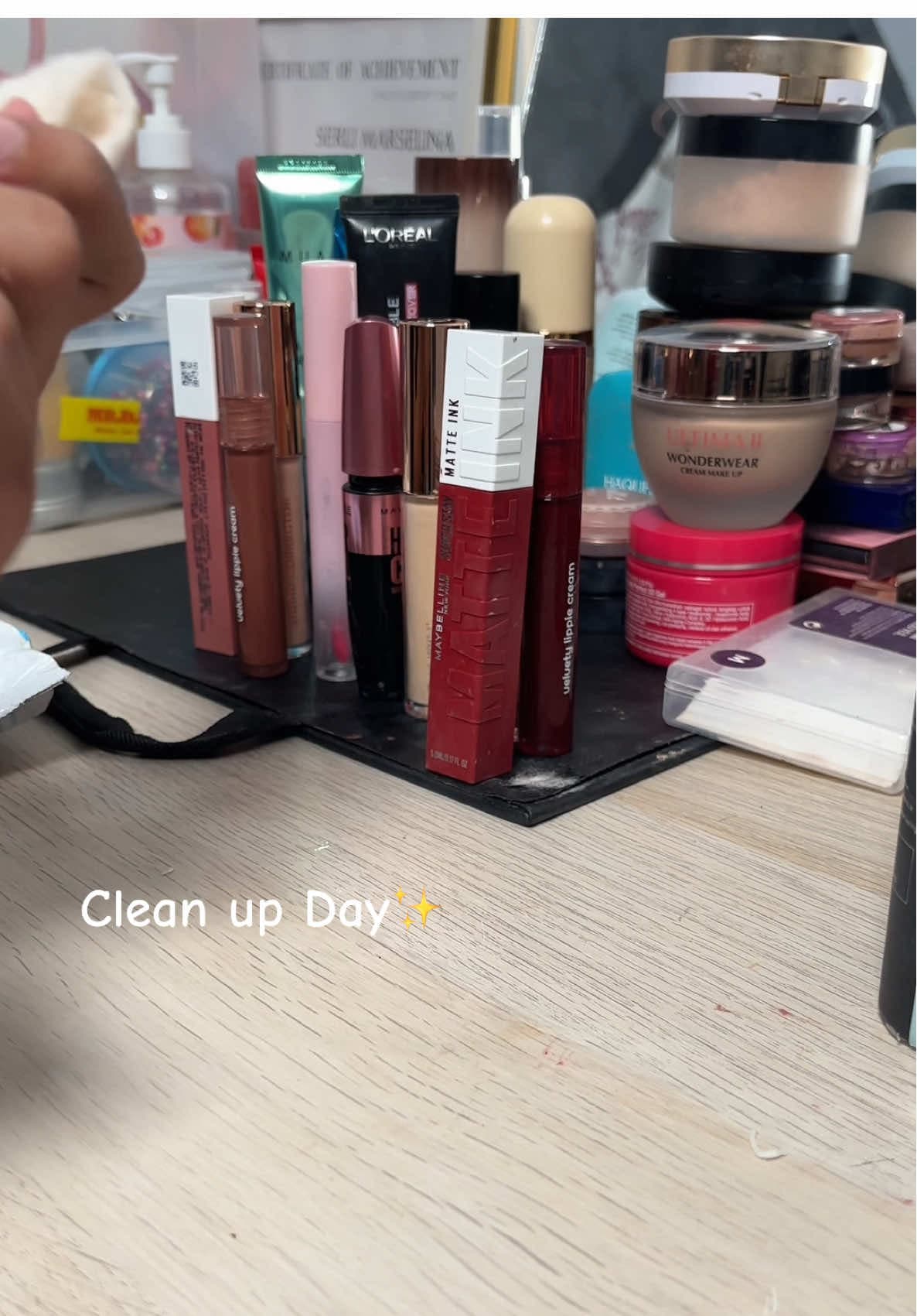 Hampir semua lokal brand 🥹🫶 #bersih #kuasmakeup #muapurwokerto