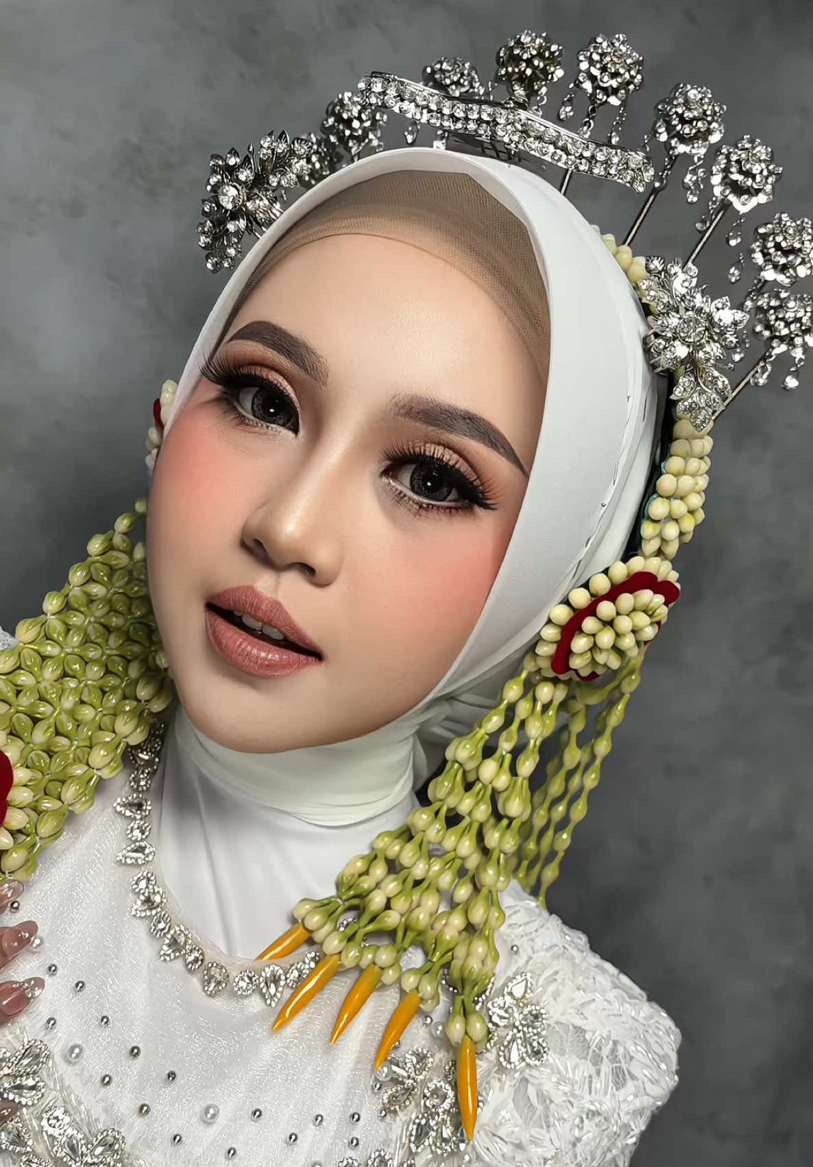 Wedding Makeup 🤍 #makeupwedding #soloputrihijab #makeuppurwokerto